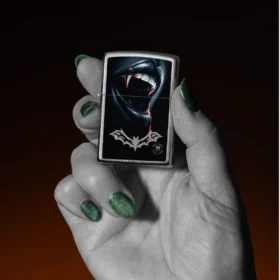 Anne Stokes “Bite” Tasarımı