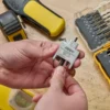 Brushed Chrome Kılıflı Bit Safe Tornavida