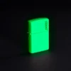 Classic Karanlıkta Parlayan Zippo Logosu