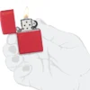 Classic Kırmızı Mat Zippo Logosu