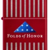 Folds of Honor Çizgili Tasarım